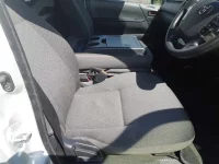 Toyota HIACE VAN лот № 30249 оценка 3.5  с аукциона в Японии 7