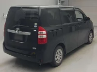 Toyota NOAH лот № 298 оценка 3.5  с аукциона в Японии 1