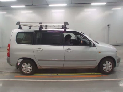 Toyota SUCCEED  с аукциона в Японии