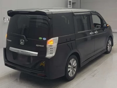 Honda STEP WAGON  с аукциона в Японии
