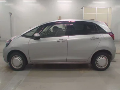 Honda FIT  с аукциона в Японии