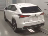 Lexus NX лот № 30504 оценка 4  с аукциона в Японии 5