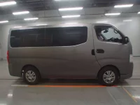 Nissan CARAVAN VAN лот № 40125 оценка 3.5  с аукциона в Японии 2