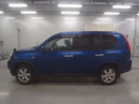 Nissan X-TRAIL лот № 10308 оценка 3  с аукциона в Японии 3