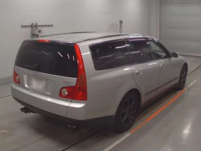 Nissan STAGEA