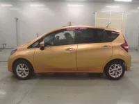 Nissan NOTE лот № 30534 оценка 4.5  с аукциона в Японии 3