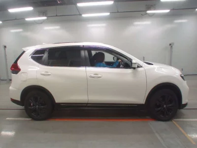 Nissan X-TRAIL  с аукциона в Японии