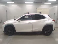 Lexus UX лот № 30526 оценка 3.5  с аукциона в Японии 3