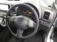 Toyota WISH лот № 10300 оценка 3.5  с аукциона в Японии 6