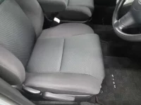 Toyota WISH лот № 10300 оценка 3.5  с аукциона в Японии 7