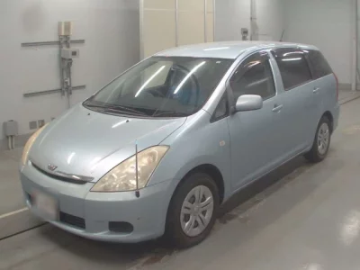 Toyota WISH  с аукциона в Японии