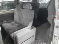 Honda STEP WAGON лот № 10331 оценка 4  с аукциона в Японии 9