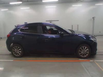Mazda AXELA  с аукциона в Японии