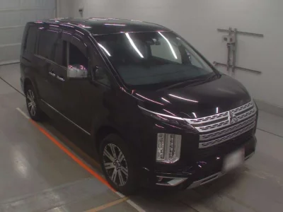Mitsubishi Delica D:5