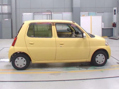 Daihatsu Esse