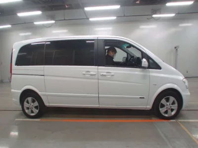 Mercedes-Benz V CLASS