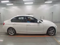 BMW 3-Series лот № 38098 оценка 4.5  с аукциона в Японии 2