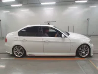 BMW 3-Series лот № 38122 оценка 4  с аукциона в Японии 2