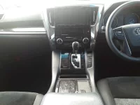 Toyota VELLFIRE лот № 30269 оценка 4  с аукциона в Японии 8