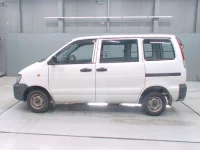 Toyota LITE ACE VAN лот № 30274 оценка 3.5  с аукциона в Японии 3