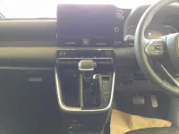 Toyota VOXY лот № 30276 оценка 4.5  с аукциона в Японии 8