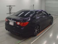 Toyota MARK X лот № 30585 оценка 3  с аукциона в Японии 1