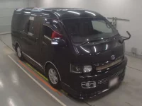 Toyota HIACE VAN лот № 30568 оценка 3.5  с аукциона в Японии 4