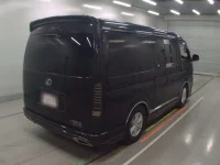Toyota HIACE VAN лот № 30568 оценка 3.5  с аукциона в Японии 1