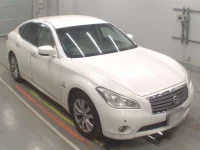 Nissan FUGA лот № 10389 оценка 3.5  с аукциона в Японии 4