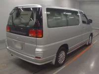 Nissan ELGRAND лот № 36084 оценка 4  с аукциона в Японии 1
