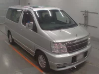 Nissan ELGRAND лот № 36084 оценка 4  с аукциона в Японии 4