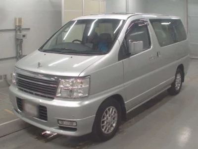 Nissan ELGRAND  с аукциона в Японии