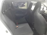 Toyota VITZ лот № 30613 оценка 3  с аукциона в Японии 9