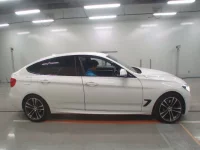 BMW 3-Series лот № 38131 оценка 4.5  с аукциона в Японии 2