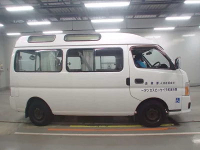 Nissan CARAVAN BUS