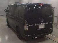 Toyota HIACE VAN лот № 30673 оценка 3.5  с аукциона в Японии 5