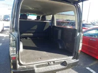 Toyota HIACE VAN лот № 30673 оценка 3.5  с аукциона в Японии 8