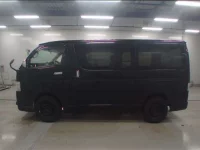 Toyota HIACE VAN лот № 30673 оценка 3.5  с аукциона в Японии 3