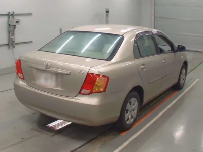 Toyota COROLLA AXIO  с аукциона в Японии