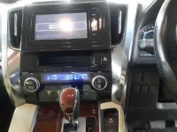 Toyota VELLFIRE лот № 30701 оценка R  с аукциона в Японии 8