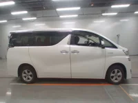 Toyota VELLFIRE лот № 30701 оценка R  с аукциона в Японии 2
