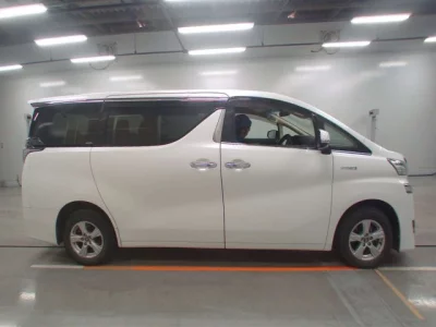 Toyota VELLFIRE  с аукциона в Японии
