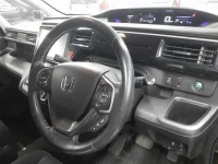 Honda STEP WAGON лот № 30697 оценка 3  с аукциона в Японии 6