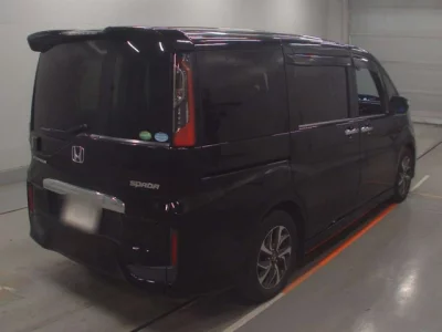 Honda STEP WAGON  с аукциона в Японии