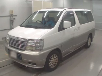 Nissan ELGRAND  с аукциона в Японии