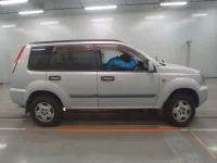 Nissan X-TRAIL лот № 10464 оценка R  с аукциона в Японии 2