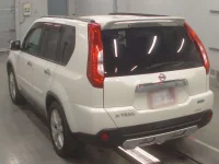 Nissan X-TRAIL лот № 30794 оценка 4  с аукциона в Японии 5
