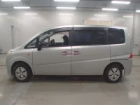 Honda STEP WAGON лот № 30800 оценка 3.5  с аукциона в Японии 3