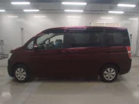 Honda STEP WAGON лот № 30802 оценка 3.5  с аукциона в Японии 3