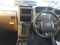 Toyota JPN TAXI лот № 30715 оценка 3.5  с аукциона в Японии 8